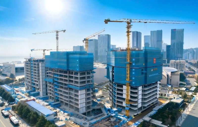 Celebrate grandemente a riescita di a struttura di u core di u centru di Qingdao Fortune Finance Innovation Center