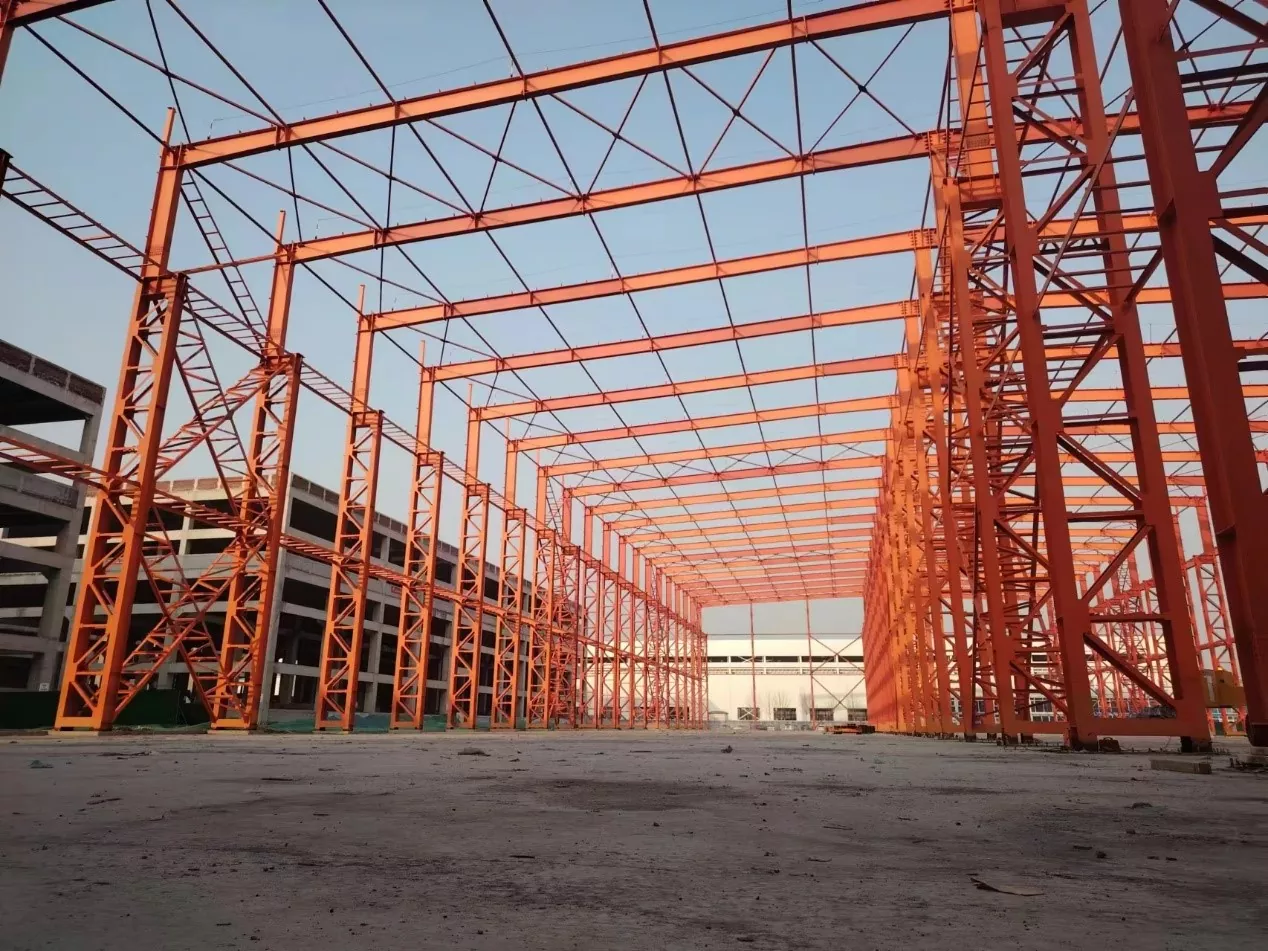 Hangar di struttura in acciaio