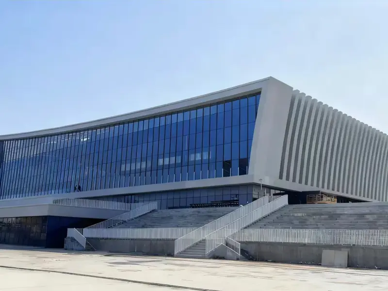 Gimnasio Scola Strutture Steel